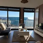 L Elegant Apartment